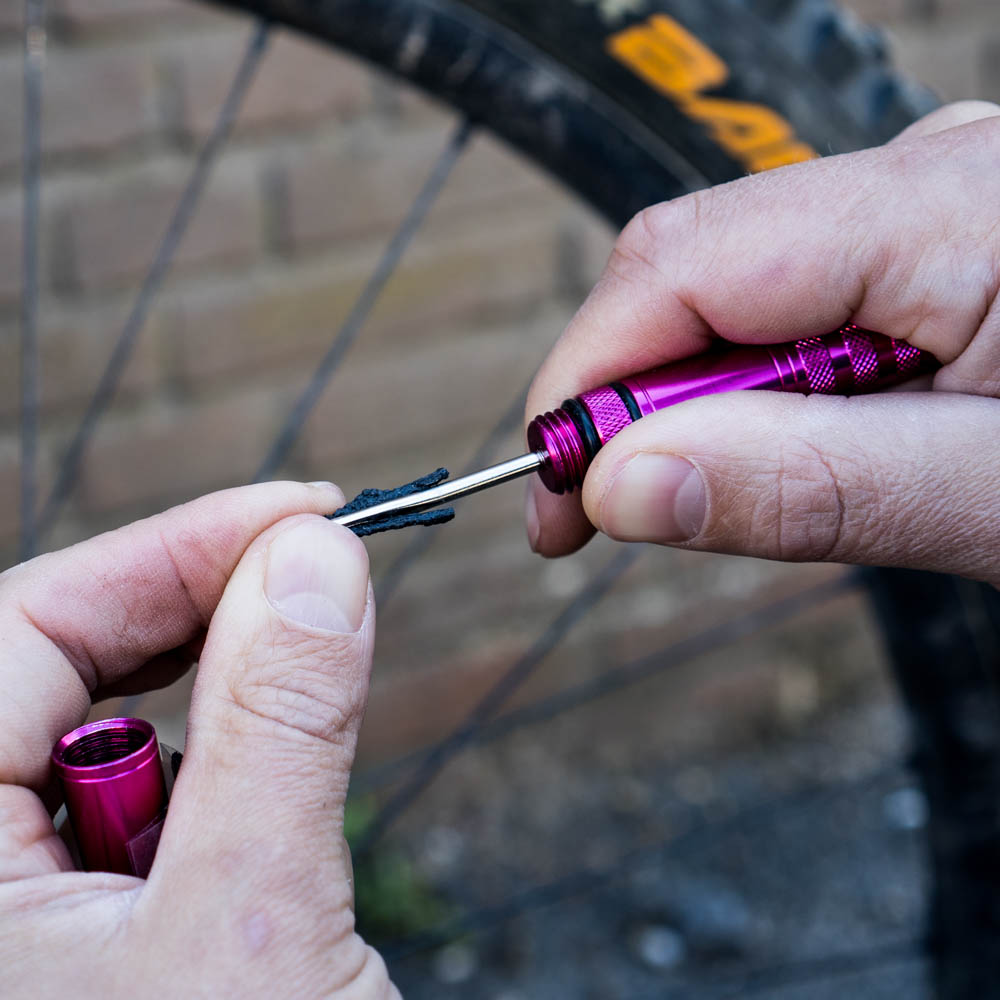 Tubeless Tyre Repair Tool